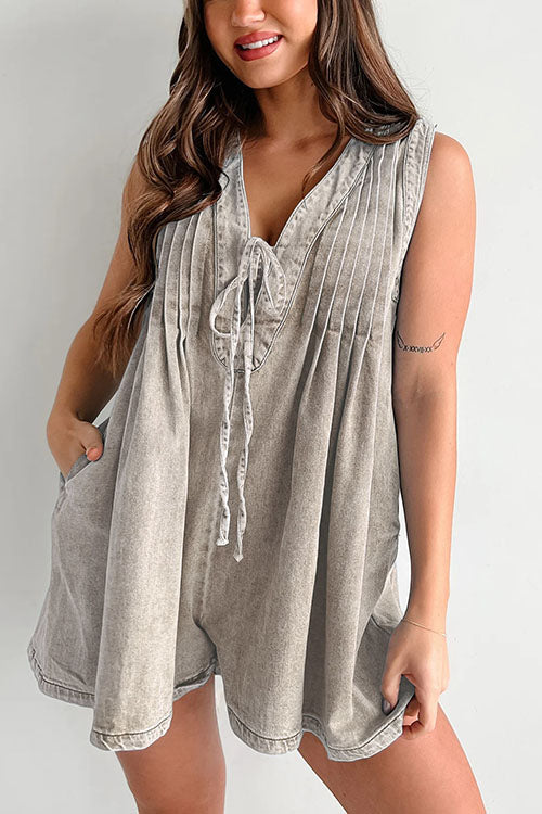 Loose Sleeveless Short Denim Jumpsuit