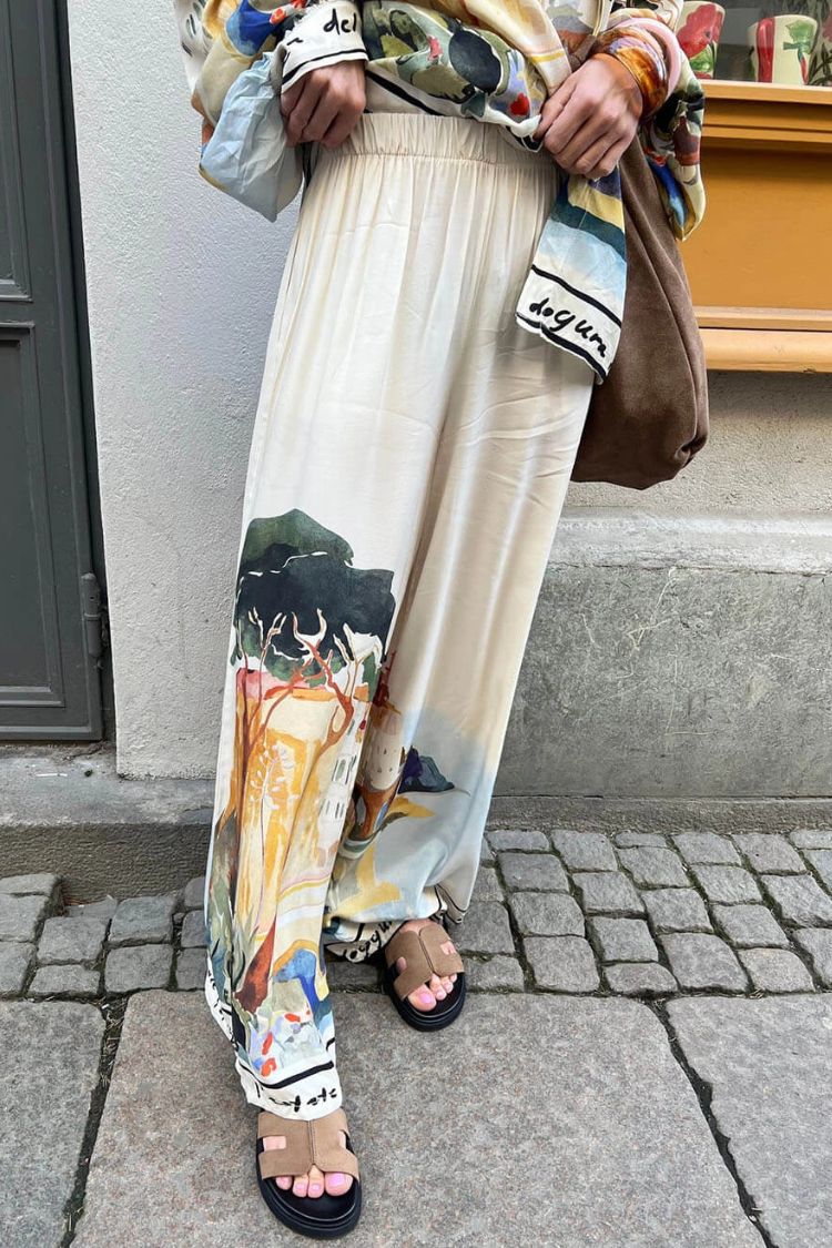 Ellison Unique Print Elastic Waist Pocketed Wide Leg Pants