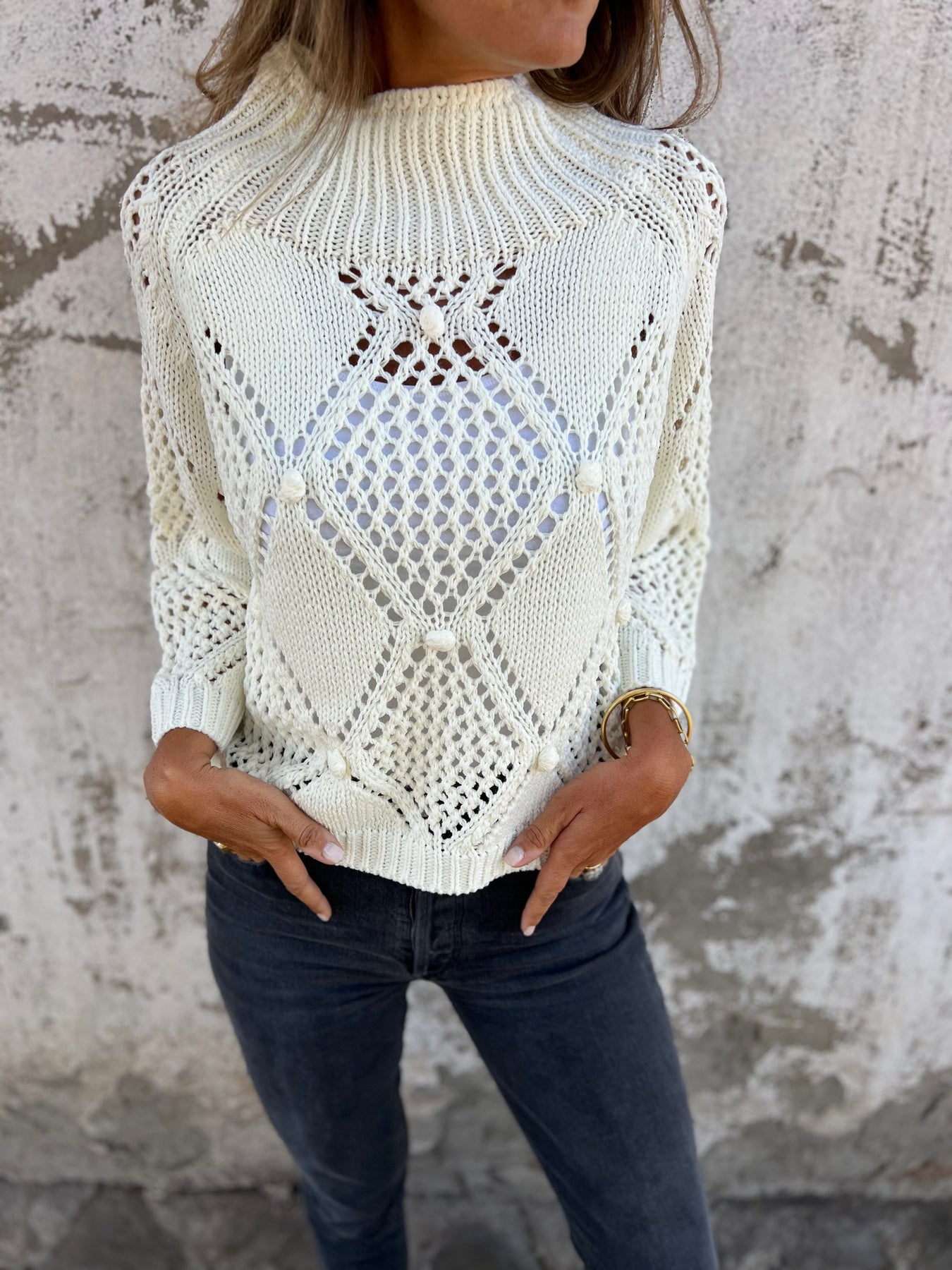 Round Neck Long Sleeve Knitted Top with Hollow Design white