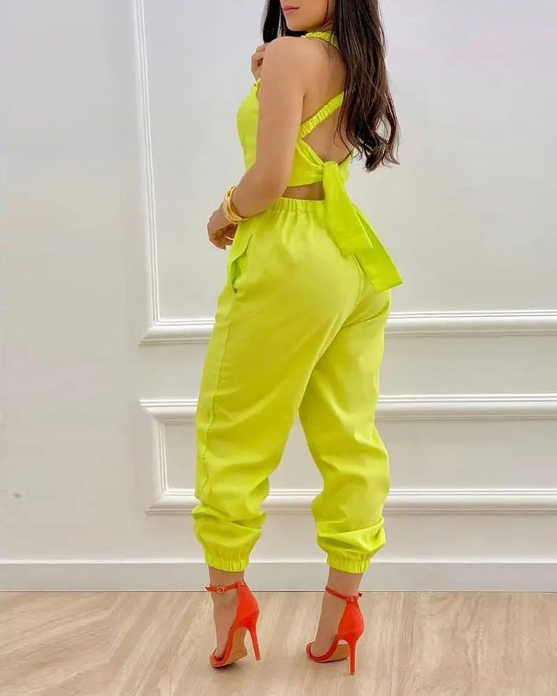 Jumpsuit mit offenem Rücken und hoher Taille und Strapsen 