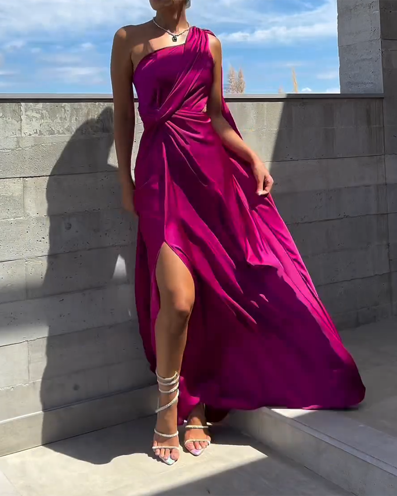 One-shoulder Pleated Slit Dress