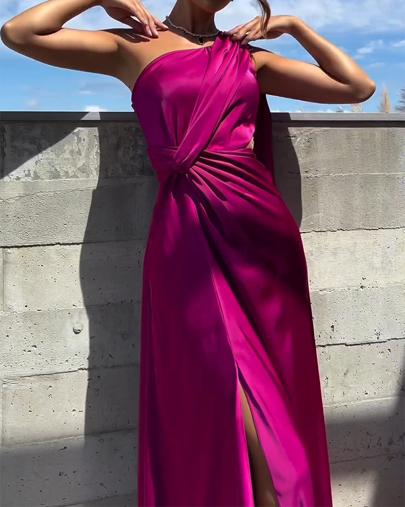 One-shoulder Pleated Slit Dress