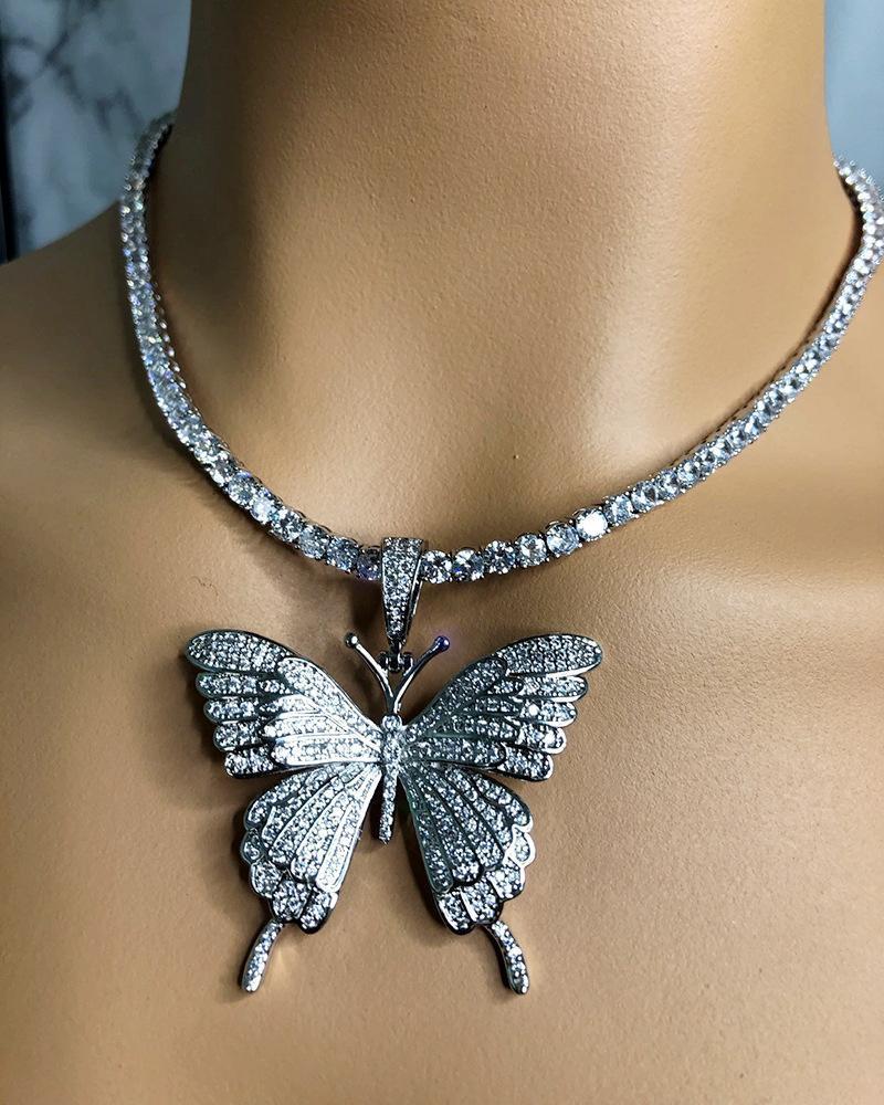 Retro Layer Butterfly Alloy Necklace