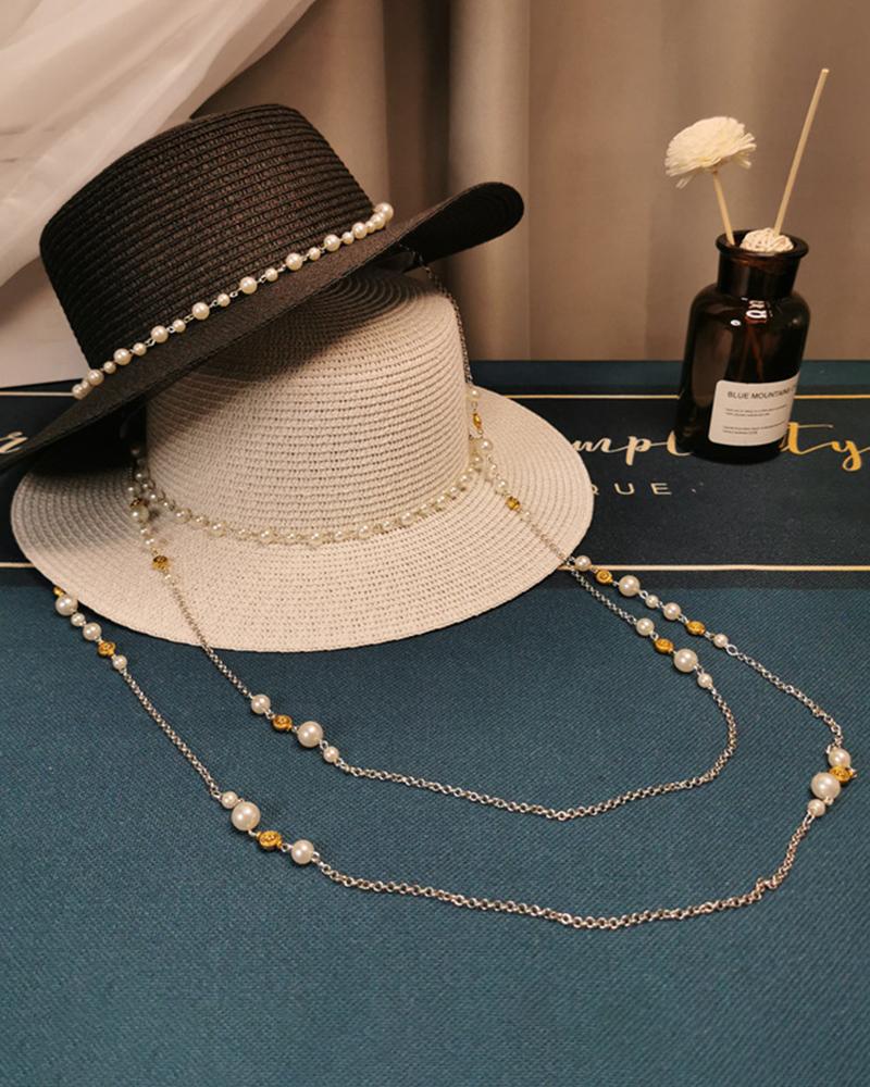 Elegant Straw Hat with Vintage Pearl Chain