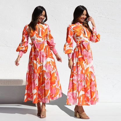 Years Bedrucktes, plissiertes Maxikleid mit übergroßer Swing-Taille und Laternenärmeln