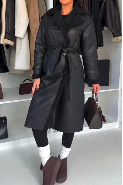 A fur integrated long coat black