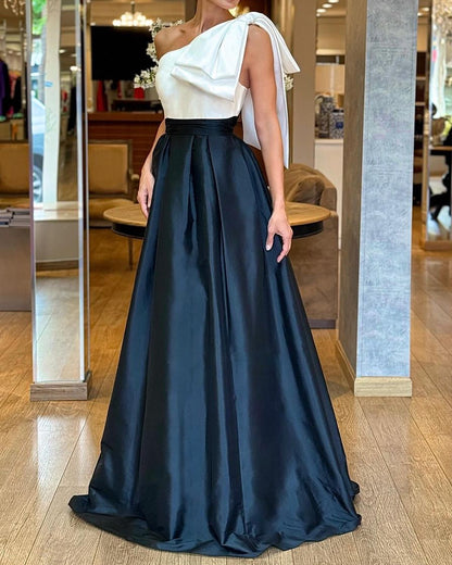 One Shoulder Elegant Solid Color Slit Dress