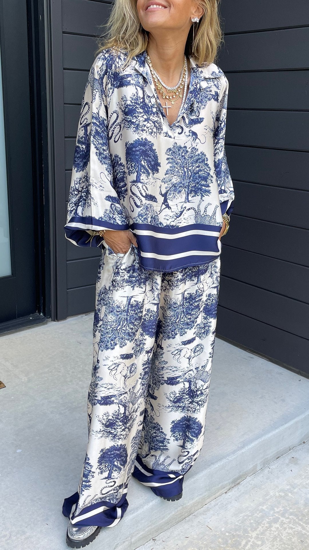 V-neck Printed Long-sleeved Casual Suit Blue