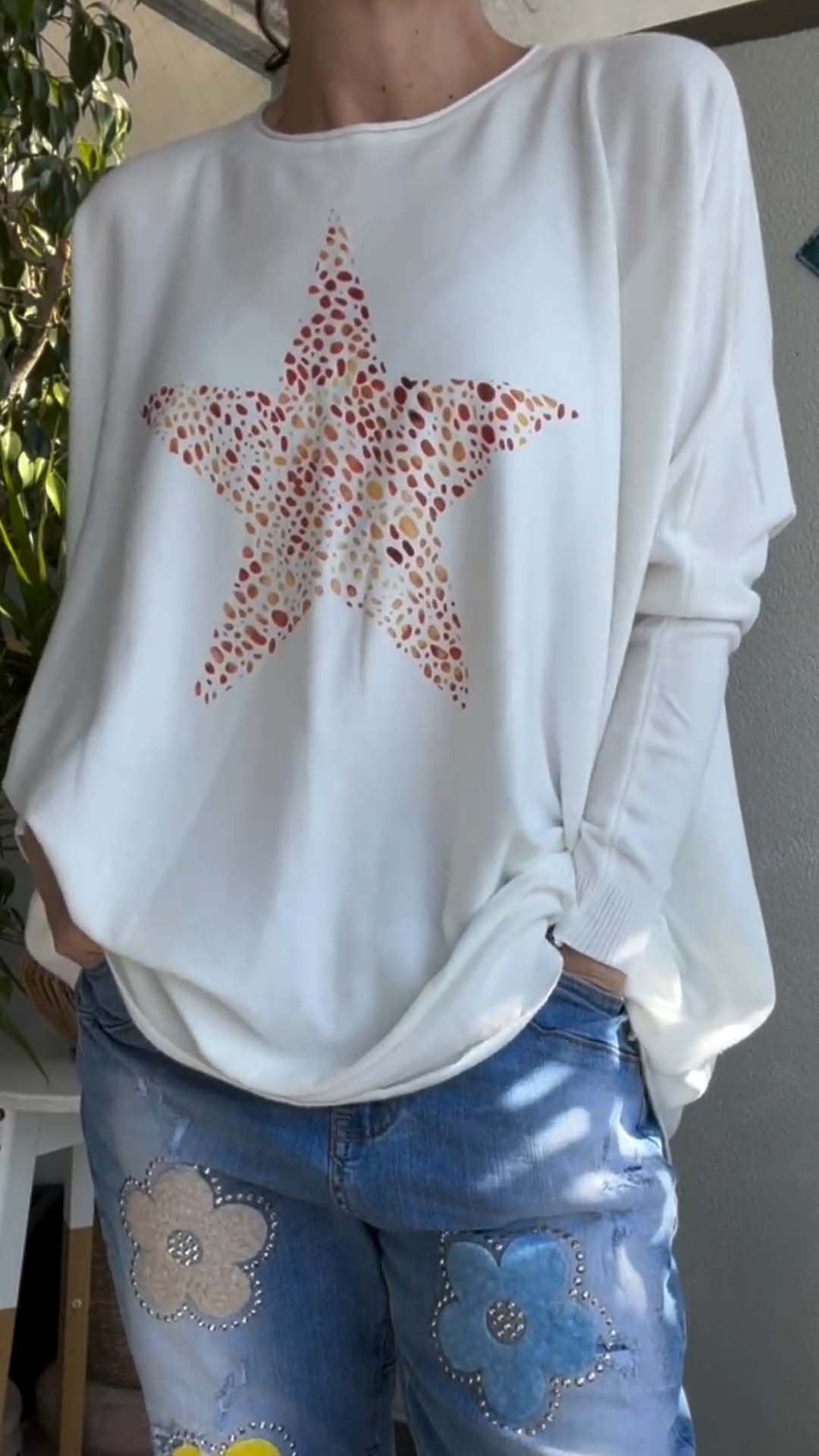 Women's Casual Star Print Long Sleeve Knit Top white