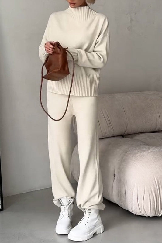 Women's Round Neck Long Sleeve Sweater Casual Suit off-white