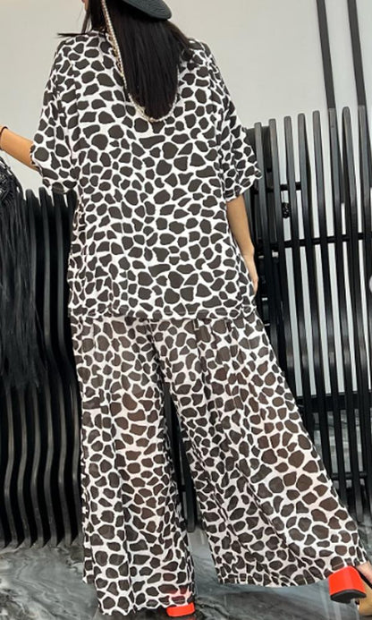 Women's Comfortable Leopard Print Top and Pants Two-Piece Set