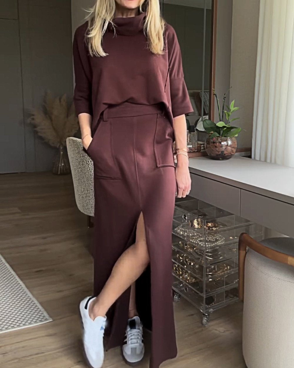 Women's Solid Color Turtleneck Mid-sleeve Top and Skirt Suit Claret