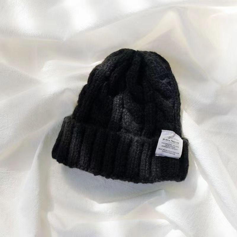 Women's Woolen Autumn and Winter All-match Face Small Knitted Hat black one size