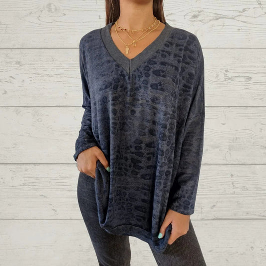 Casual V-neck Printed Top Navy blue