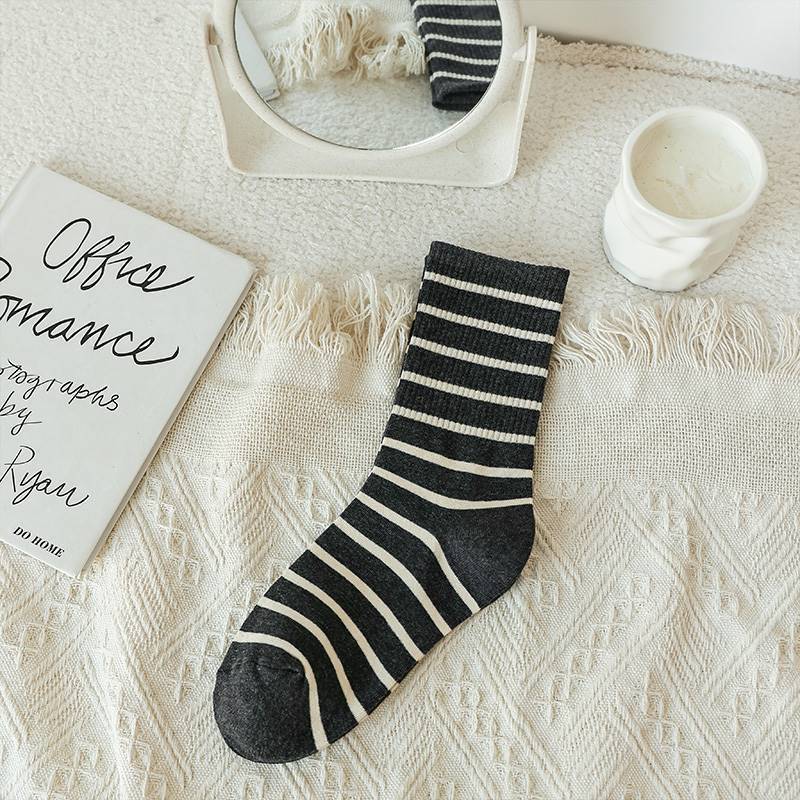 Socks women's autumn and winter new combed cotton striped high socks grey one size