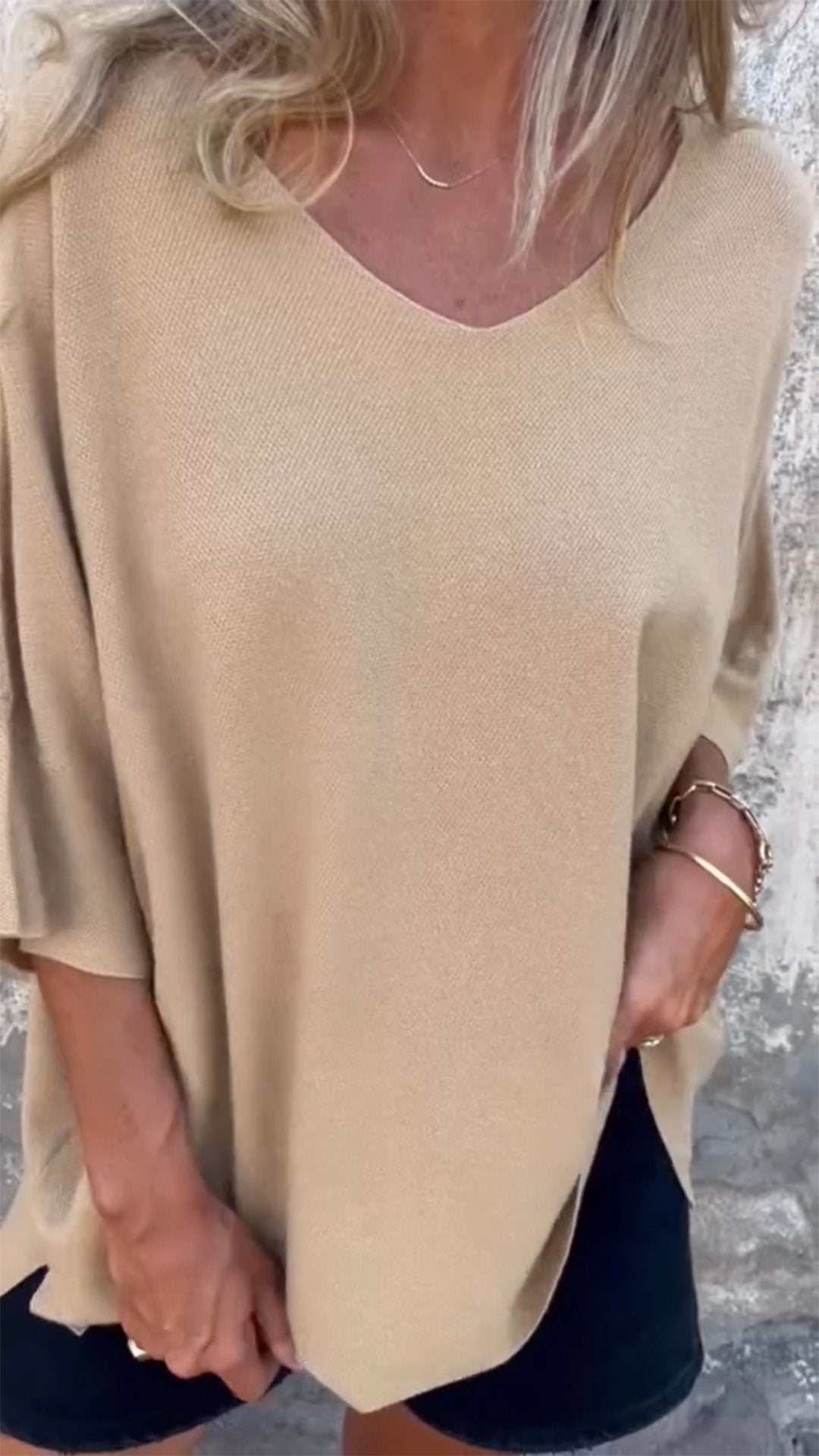 V-neck Mid-sleeve Shirt apricot