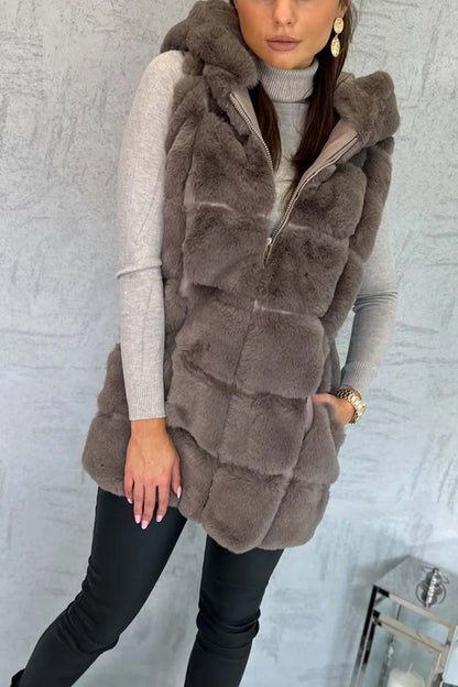 Women say fashion hood sleeveless coat