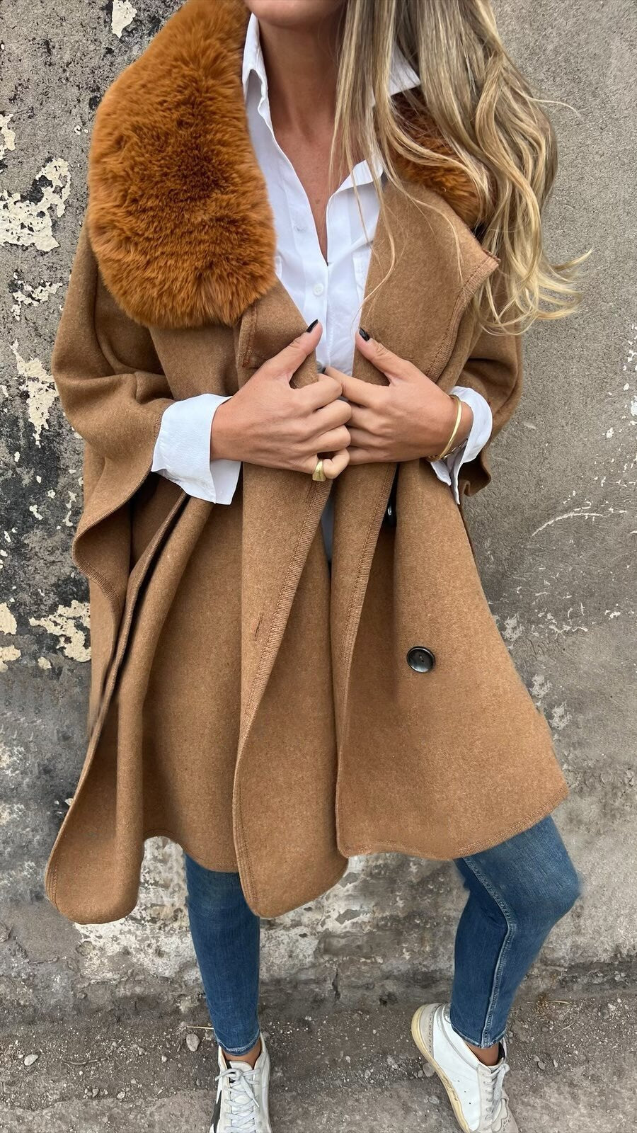 Women's Autumn and Winter Fur Collar Cape Coat with Long Sleeves and Large Lapel brown