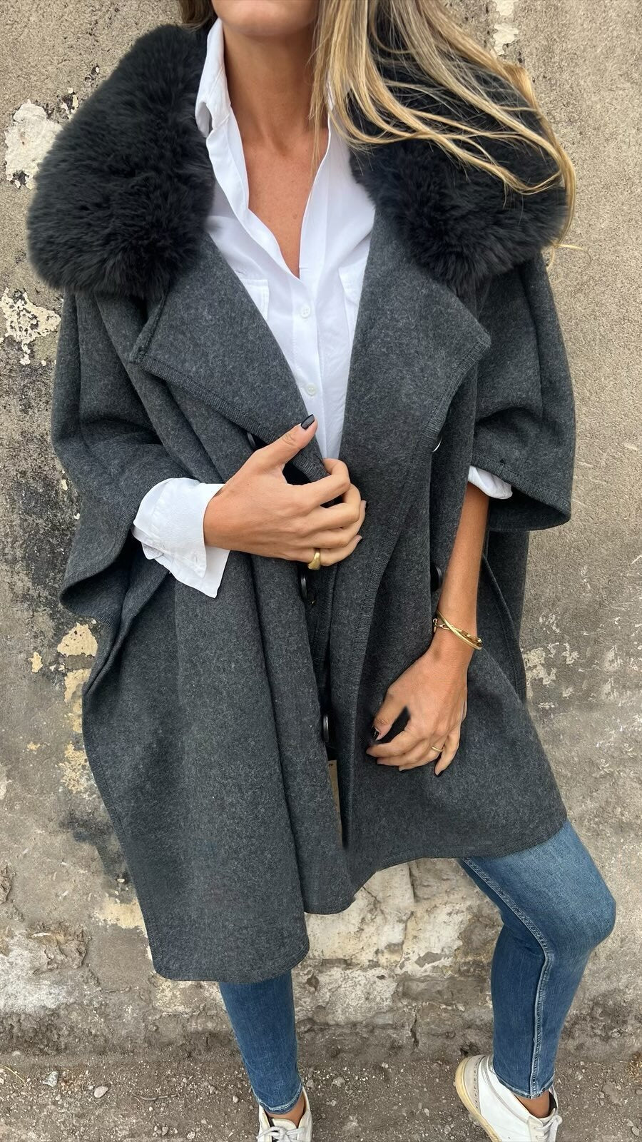 Women's Autumn and Winter Fur Collar Cape Coat with Long Sleeves and Large Lapel dark grey