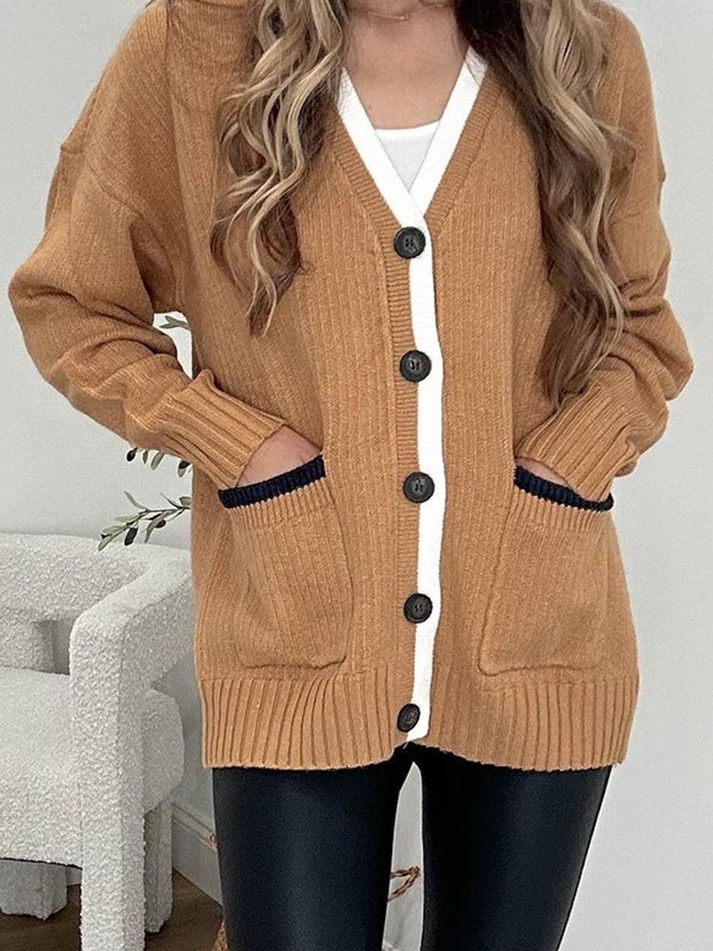 Women's Casual V-neck Knitted Cardigan