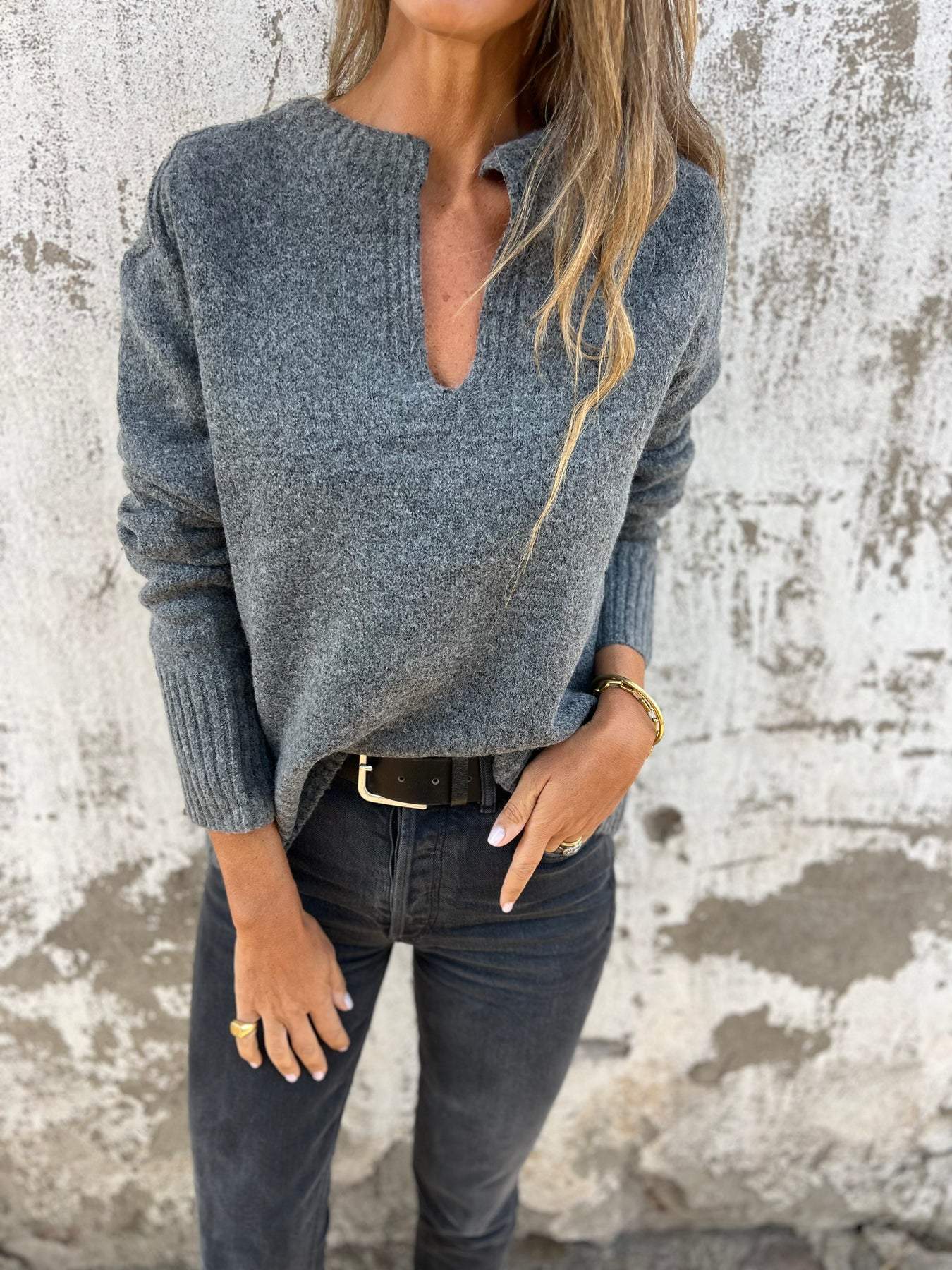 Casual V-neck Long-sleeved Top