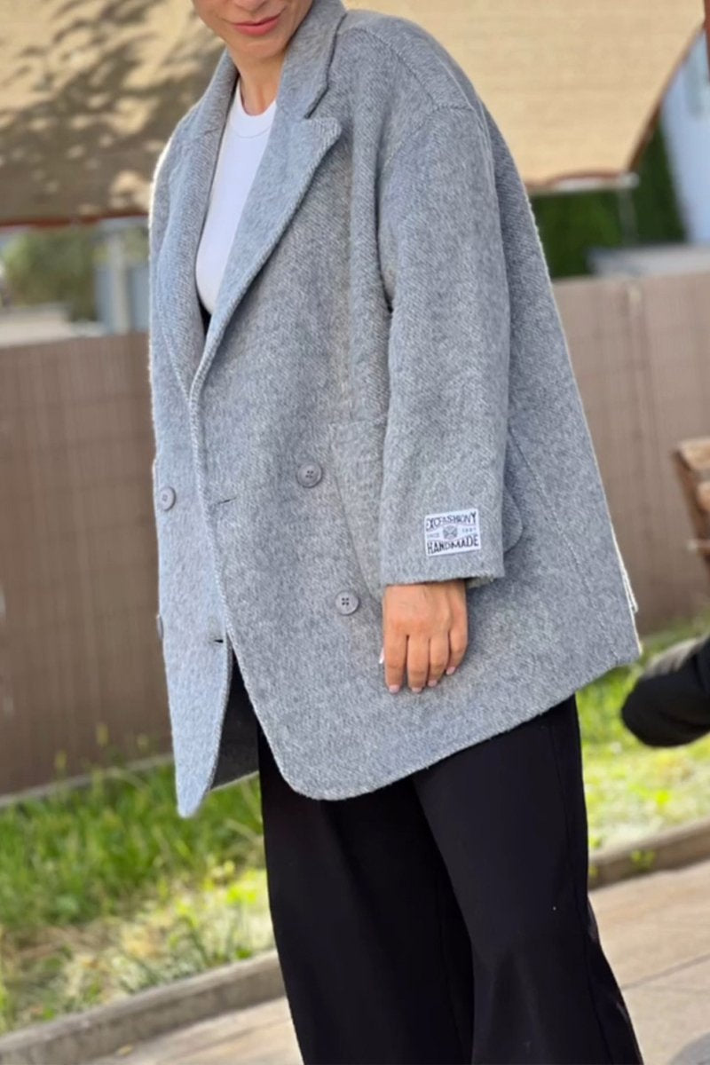 Women's Winter Coat with A Solid Color Lapel