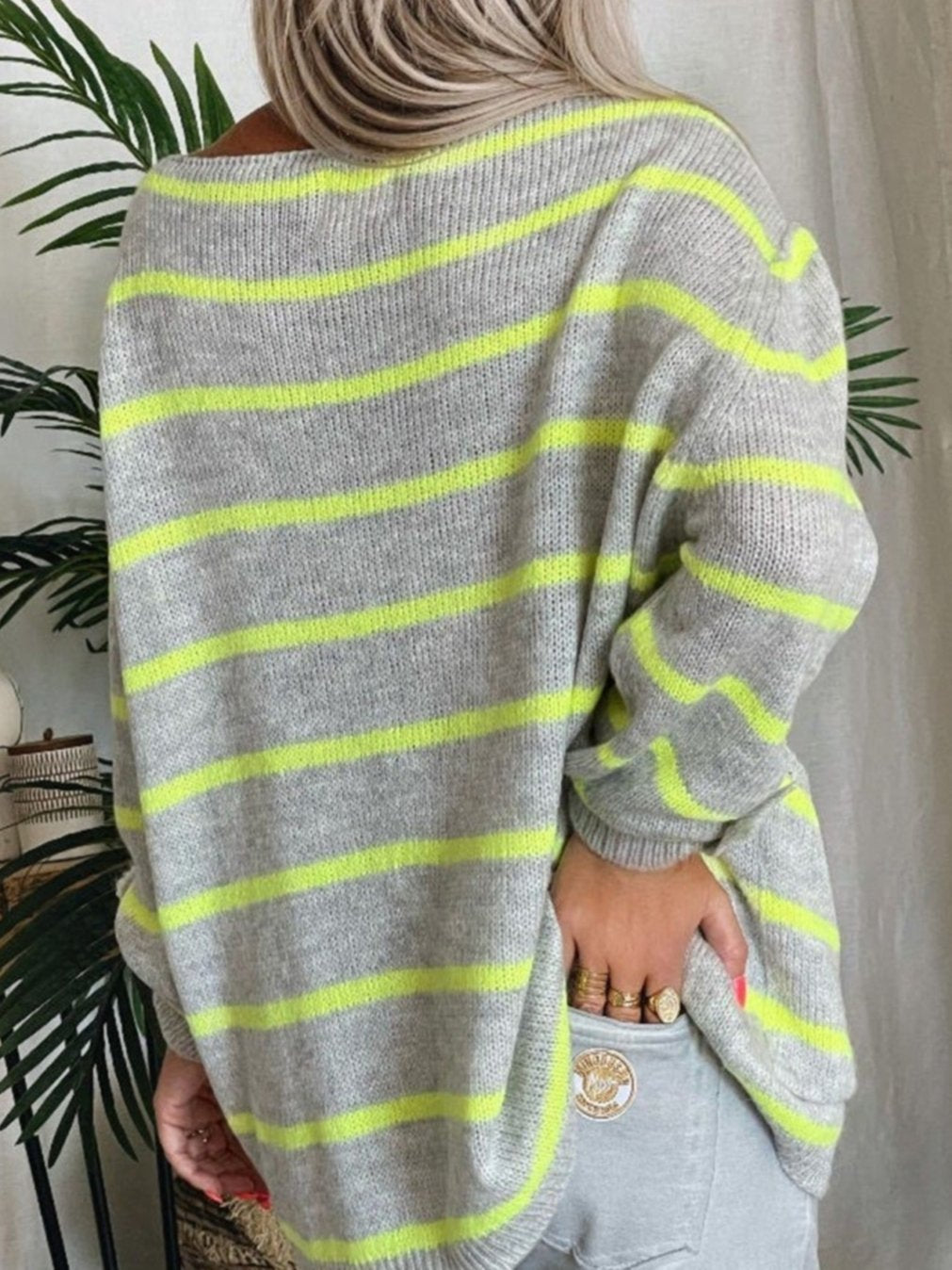 Women's Striped Contrast Pocket Crew Neck Sweater