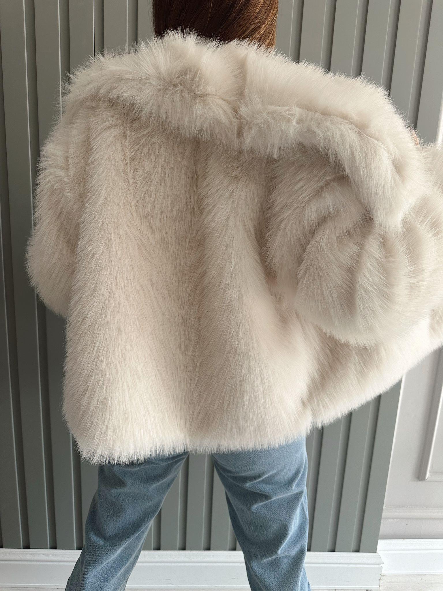 Women's Lapel Long Sleeve Faux Fur Coat