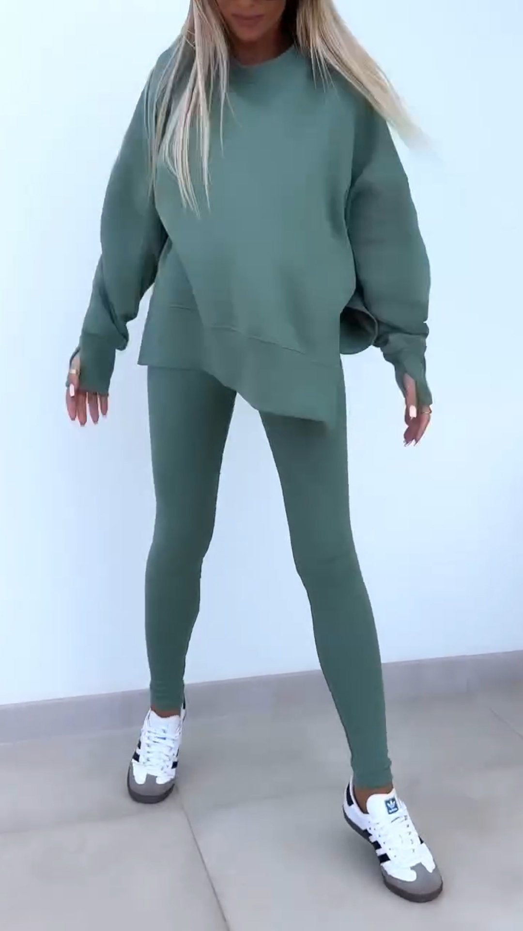 Round Necked Split Hoodie Two-piece Set green