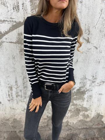 Casual Round Neck Striped Top