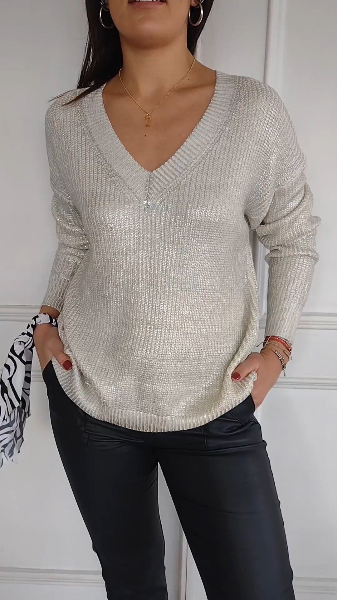 Women's V-neck Long-sleeved Top with Gold Stamping silver