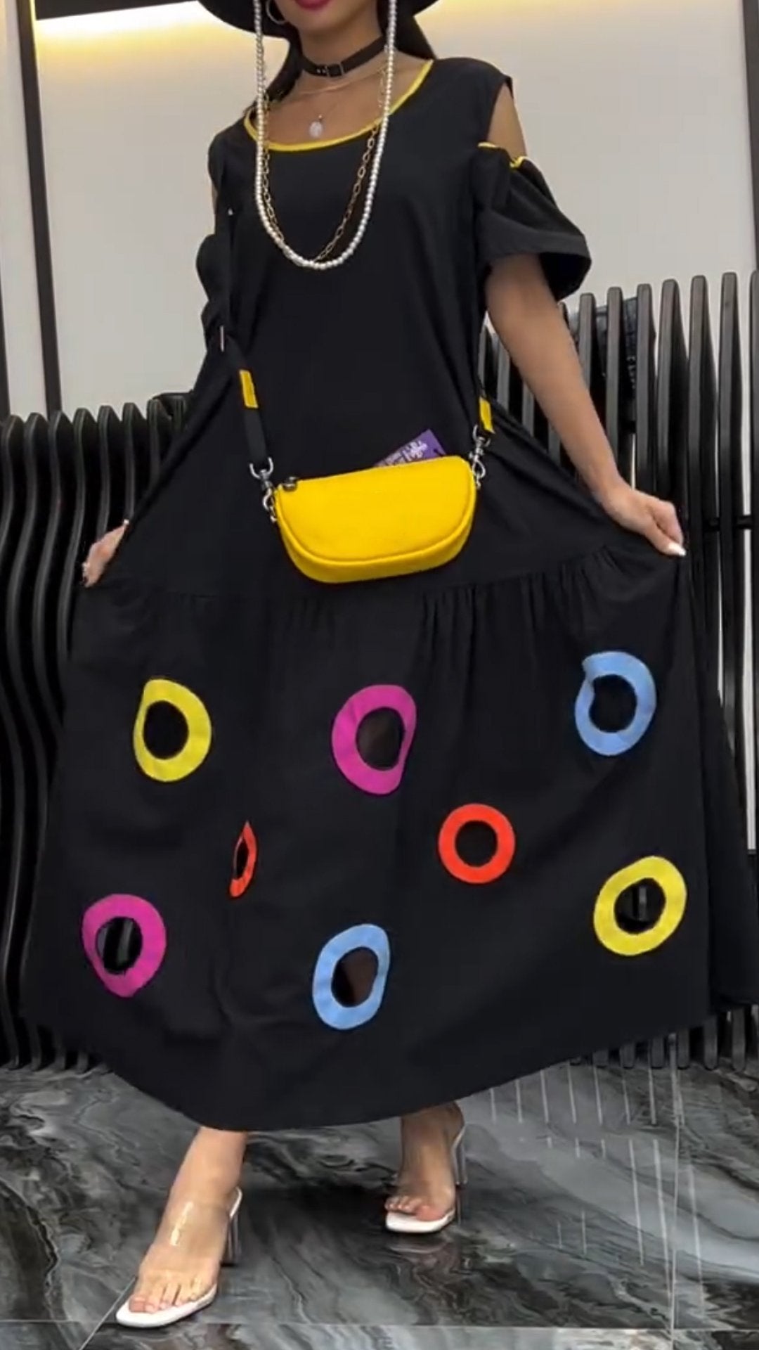 Women's Colorful Circle Design Off-the-shoulder Dress black