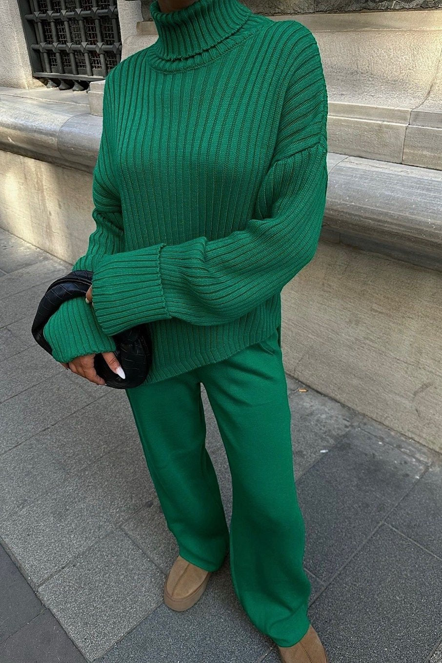 Women's turtleneck irregular hem sweater suit