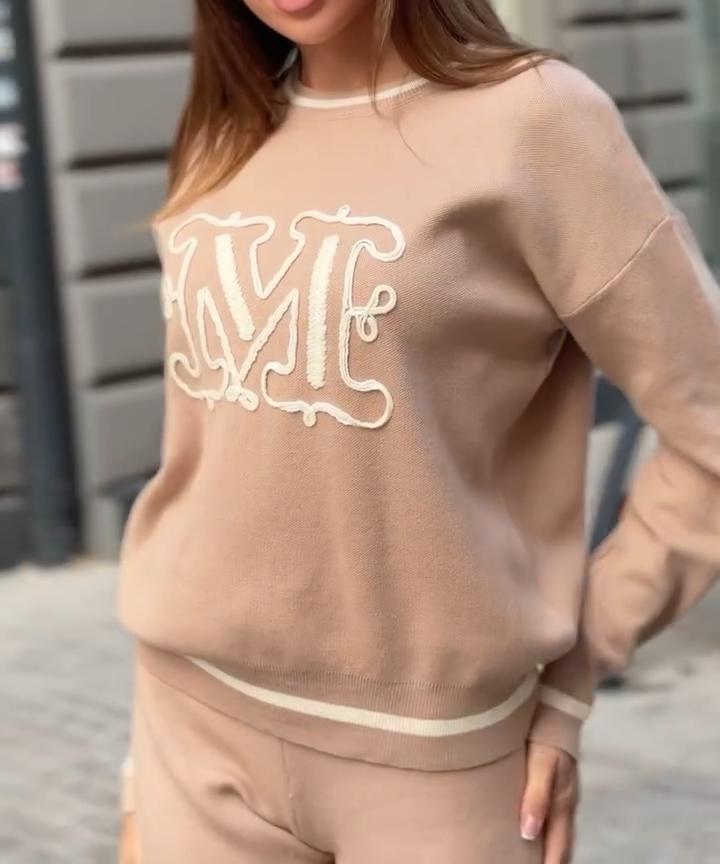 Women's casual contrasting M letter embroidery set